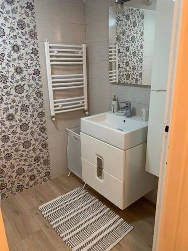 LOCATION F3 AVEC PISCINE