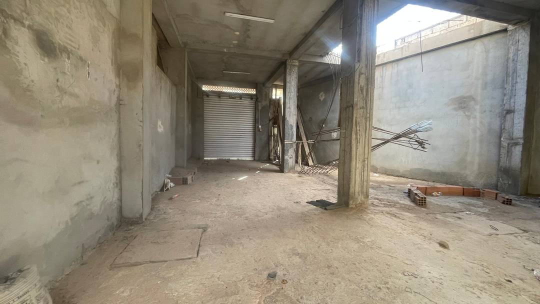 À vendre : Maison en carcasse à Mostaganem cité Aucher