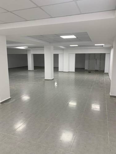 Local commercial de 600m2 a el mouradia alger