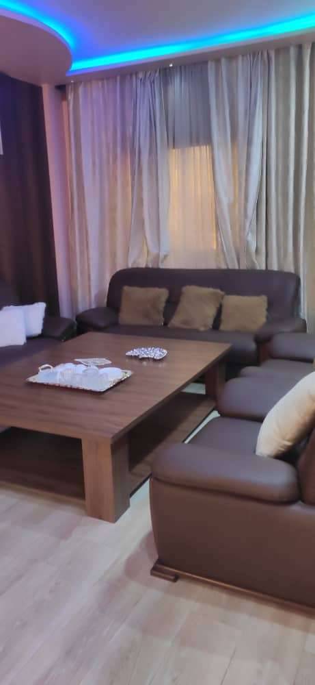location niveau de villa avec picsine 