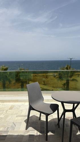 Villa R+2 Pieds dans l’Eau,