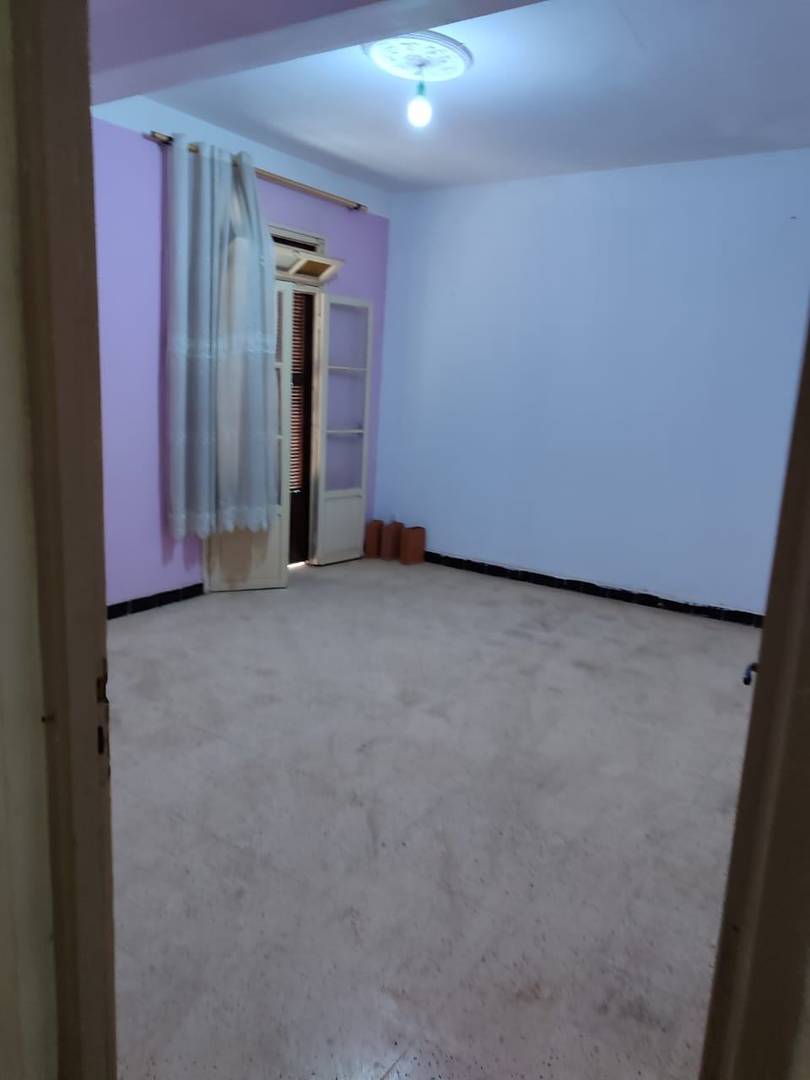 Villa en Vente – Front de mer de Bousmail, à côté de l’Institut Maritime