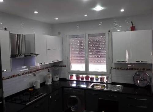 🏡 À LOUER – SUPERBE APPARTEMENT F3 MEUBLÉ À BOUISMAIL