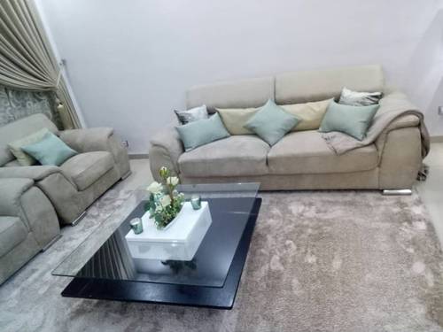 🏡 À LOUER – SUPERBE APPARTEMENT F3 MEUBLÉ À BOUISMAIL