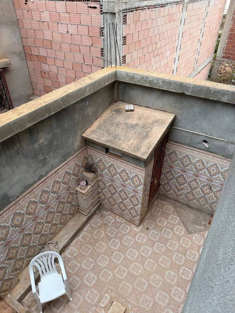 Maison à vendre – M'kam Moulay Abdelkader, Port Say, wilaya de Tlemcen