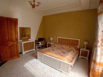 vente villa avec piscine F8  8 piece  chlef 3tawena 3.8