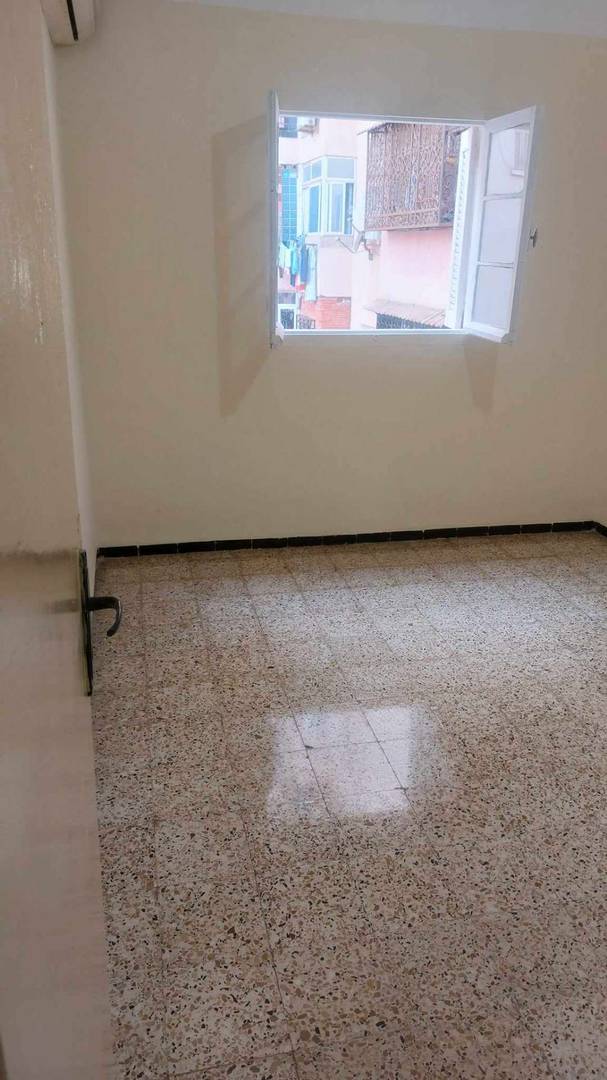 LOUE APPARTEMENT