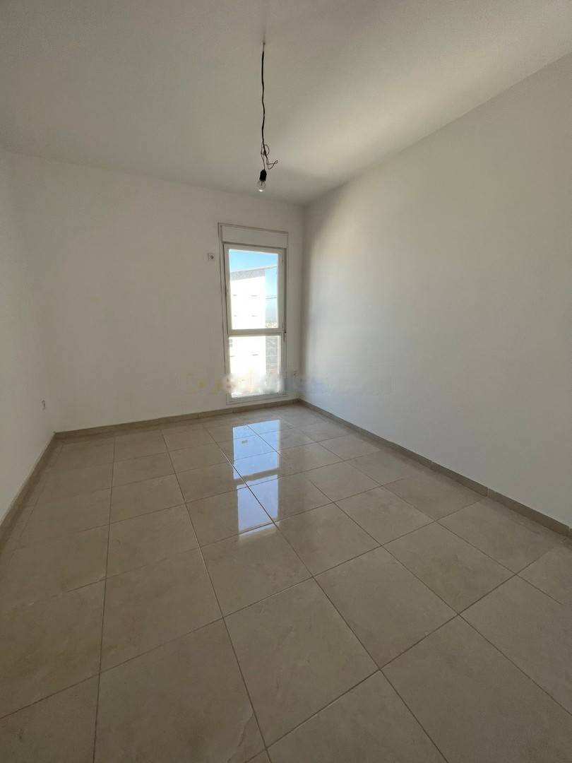 Location Appartement F6 Birkhadem