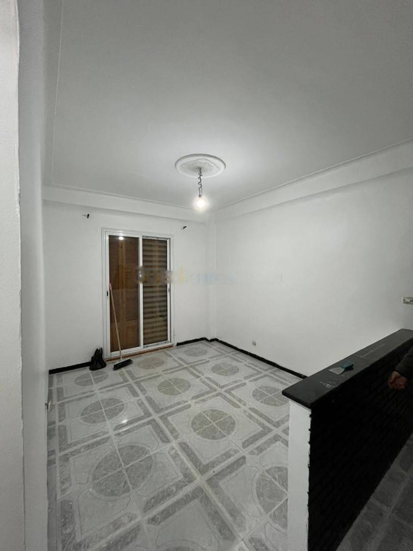 Location Appartement F2 El Achour