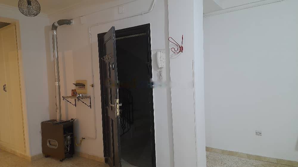 Location Appartement F3 Saoula