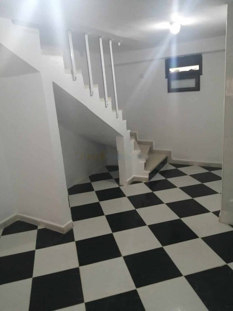 Location Appartement F02 Birkhadem