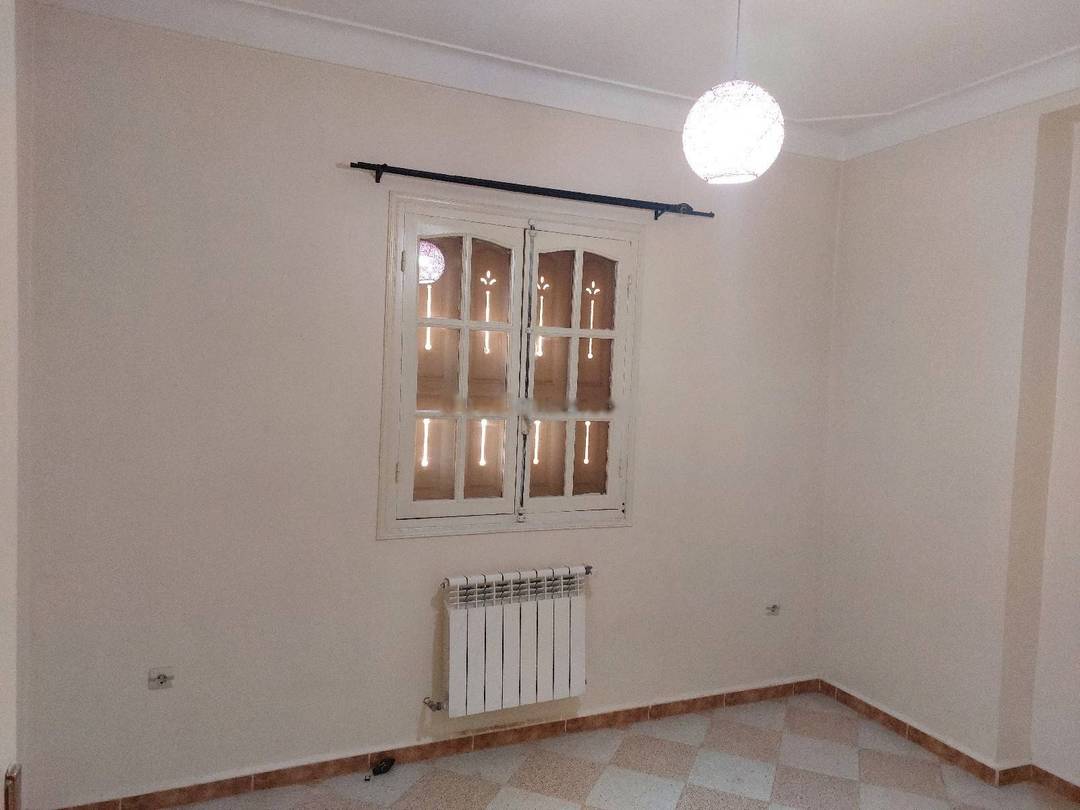 Location Niveau de villa F4 Dar El Beida