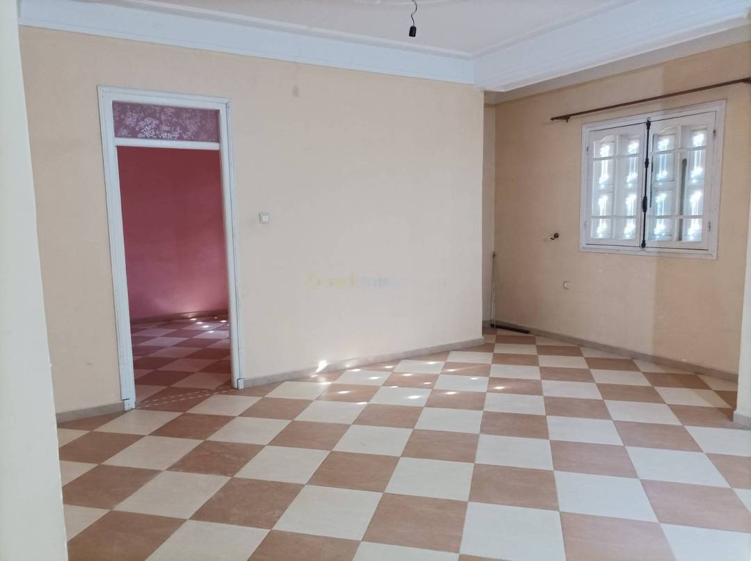 Location Niveau de villa F4 Bab Ezzouar