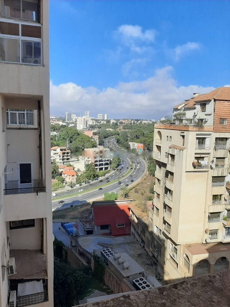 Location Appartement F4 El Achour