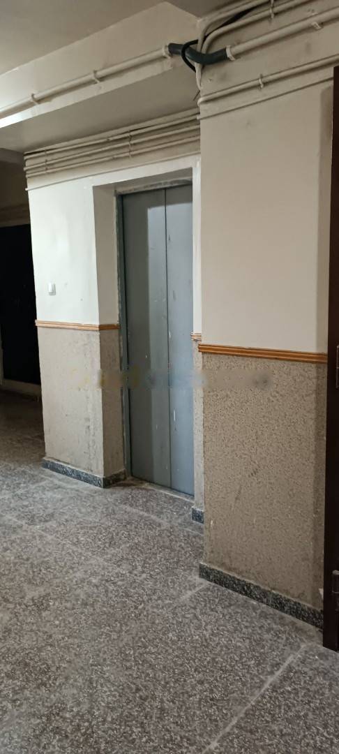 Location Appartement F4 Bordj El Bahri