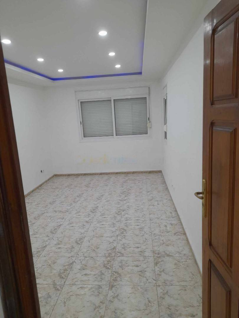 Location Appartement F4 Bir Mourad Rais