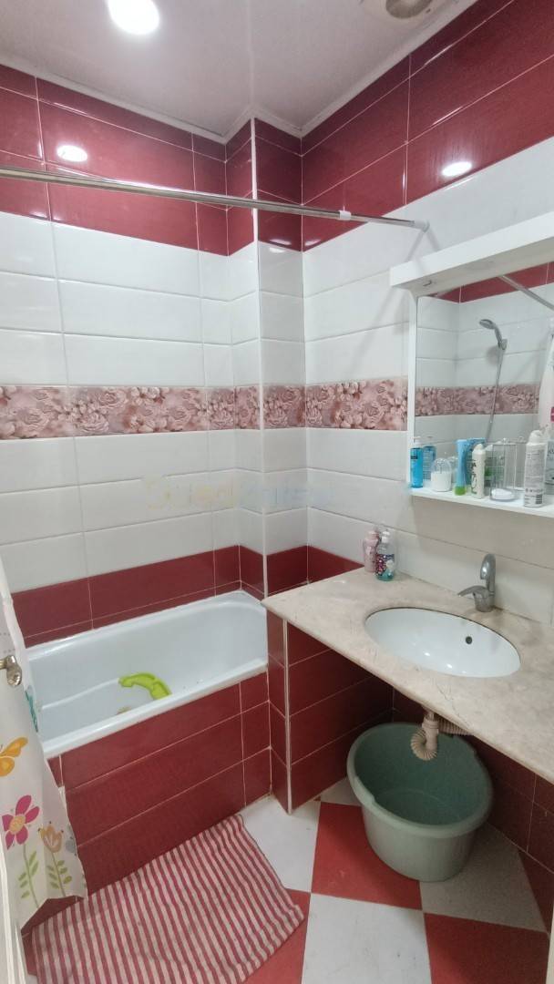 Location Appartement F4 Birkhadem