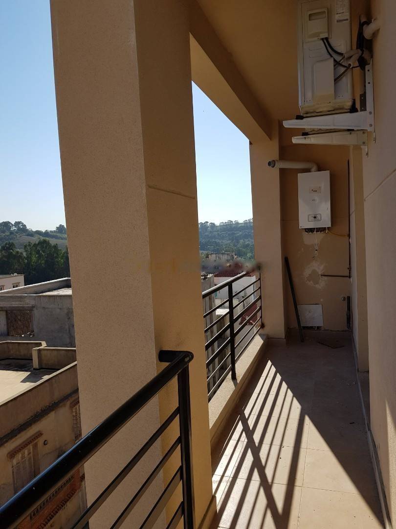 Location Appartement F3 Dely Ibrahim