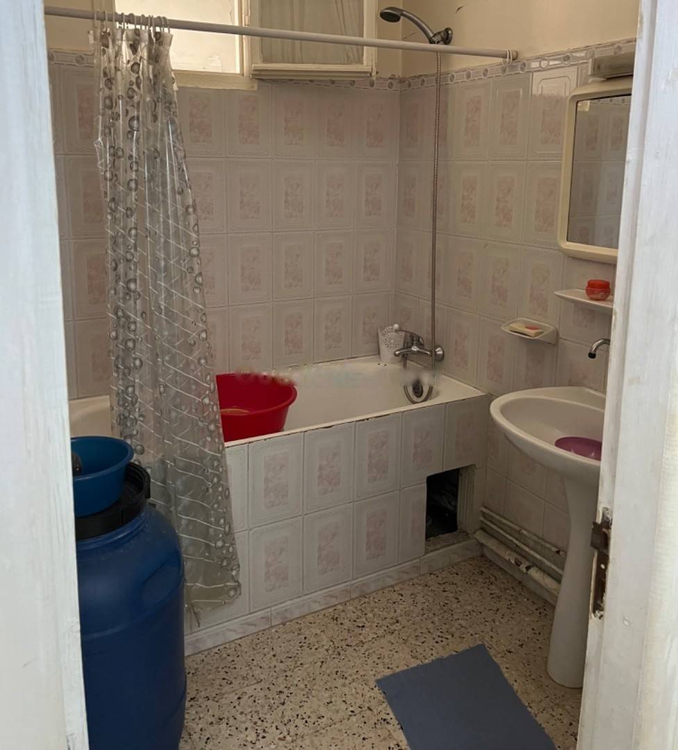 Location Appartement F3 Djasr Kasentina