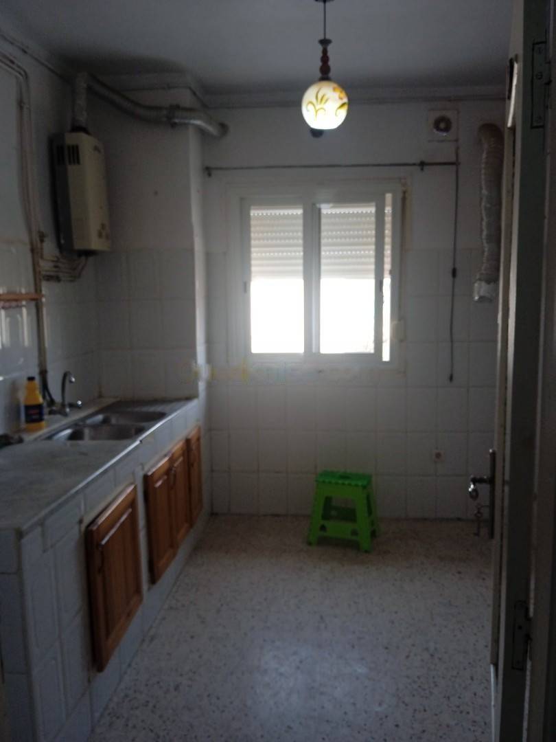 Location Appartement F2 Souidania