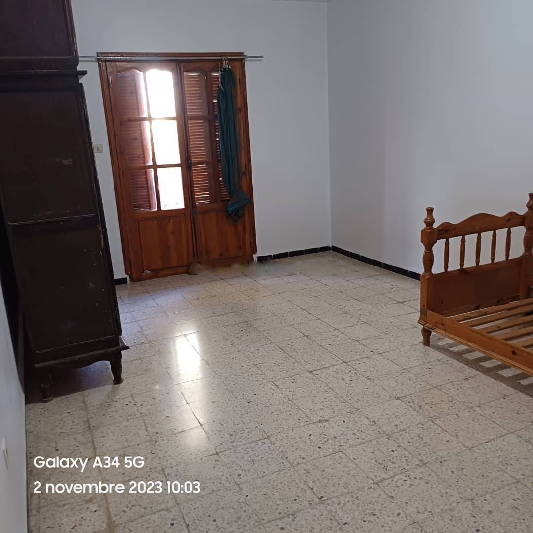 Location Niveau de villa F4 Birkhadem