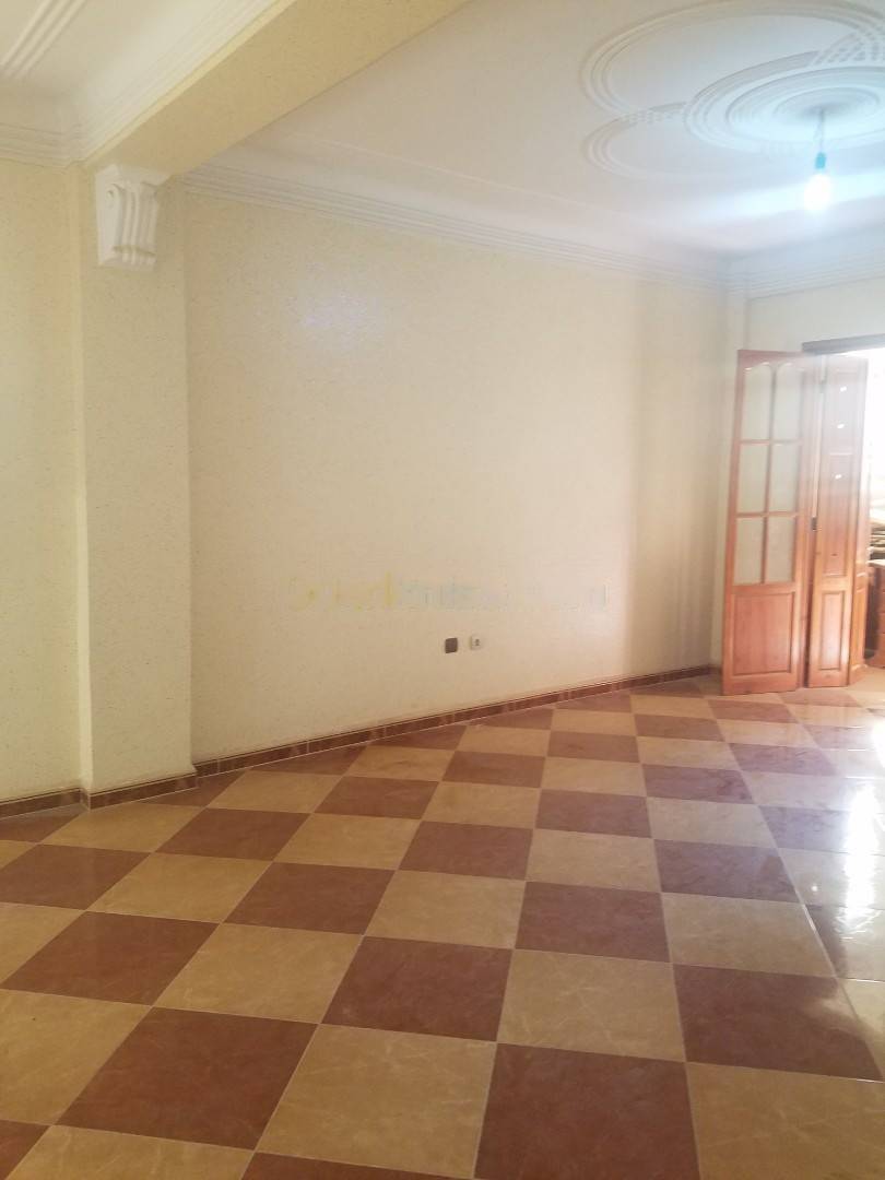 Location Appartement F4 Bordj El Bahri