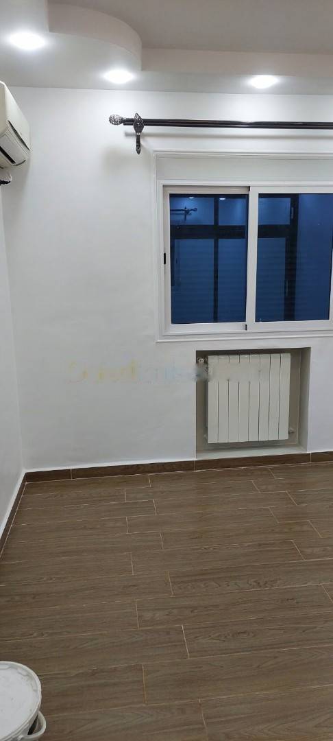 Location Appartement F3 Bab Ezzouar