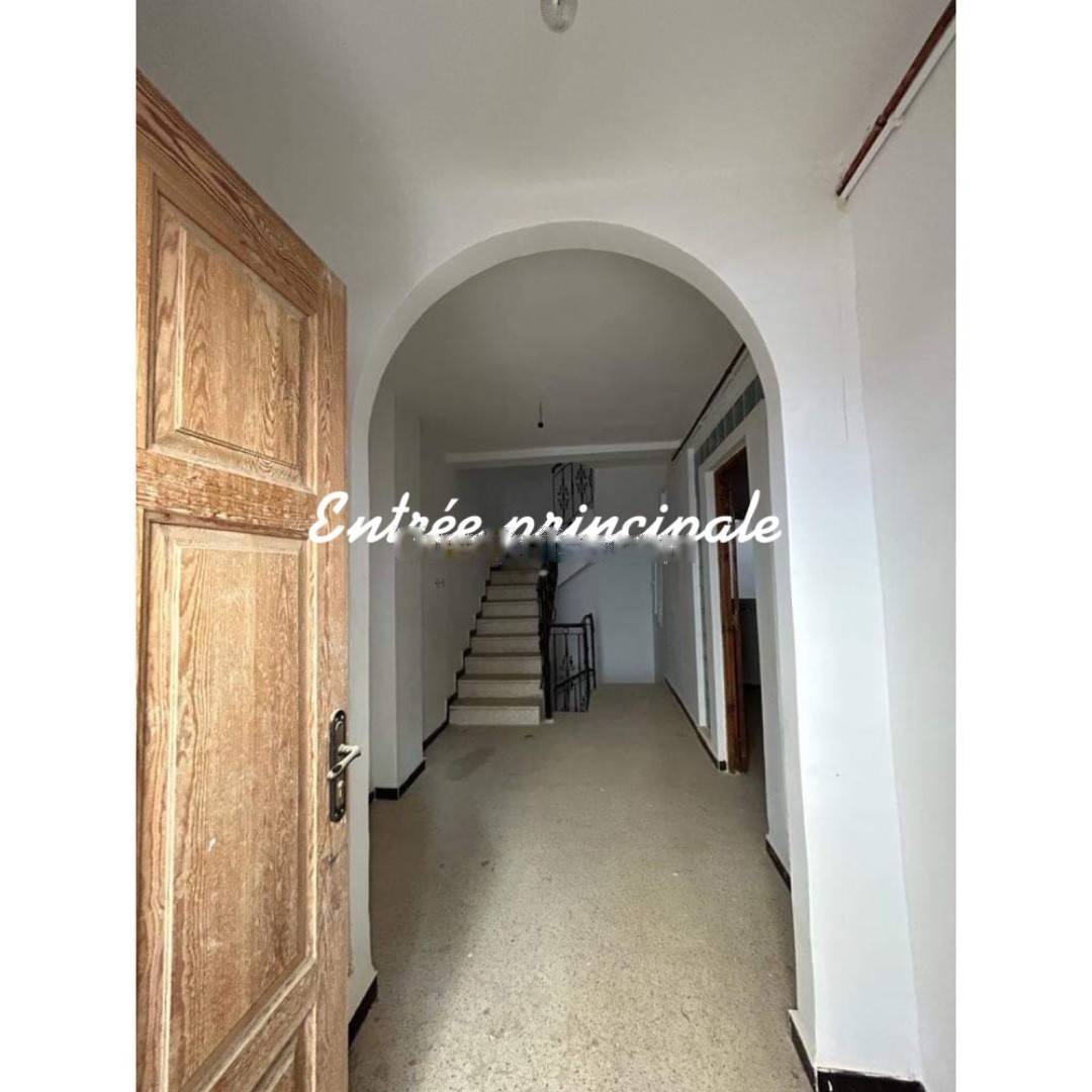 Location Appartement F4 Souidania