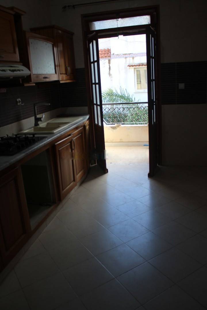 Location Appartement F4 El Achour