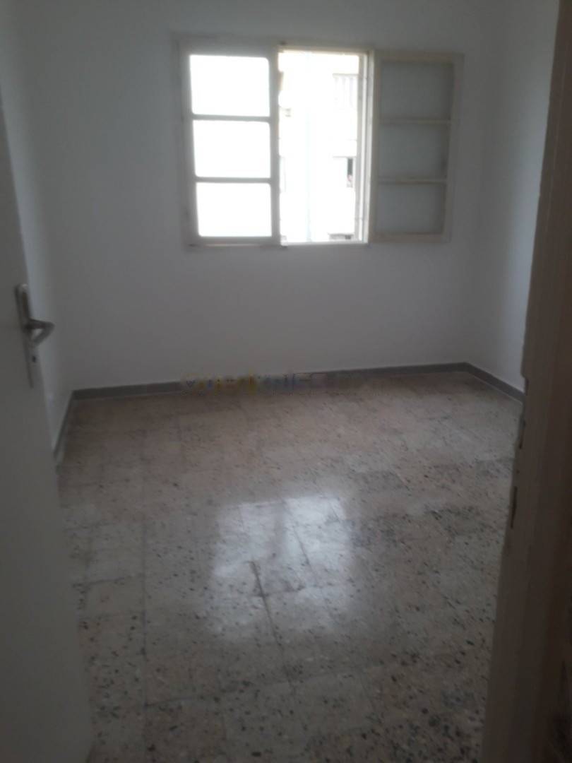 Location Appartement F4 Rouiba