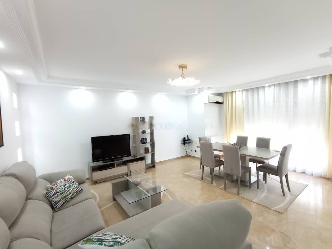 Location Appartement F4 Hydra