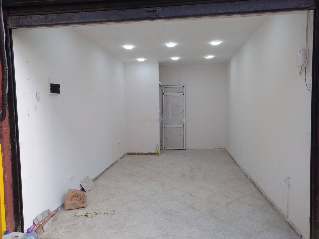 Location Local F1 Ain Benian