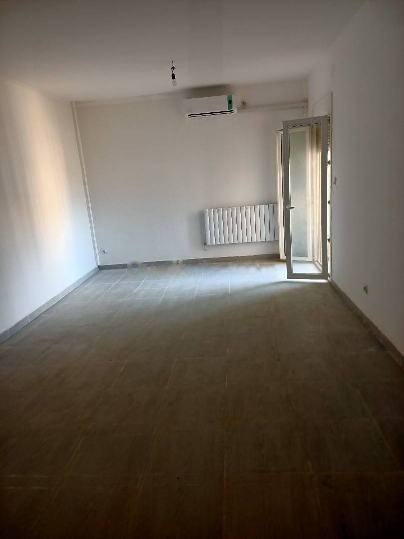 Location Appartement F4 Souidania