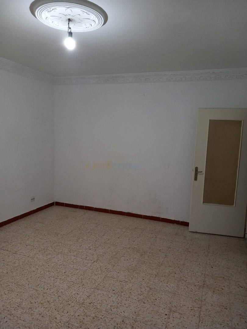 Location Appartement F2 Bab Ezzouar