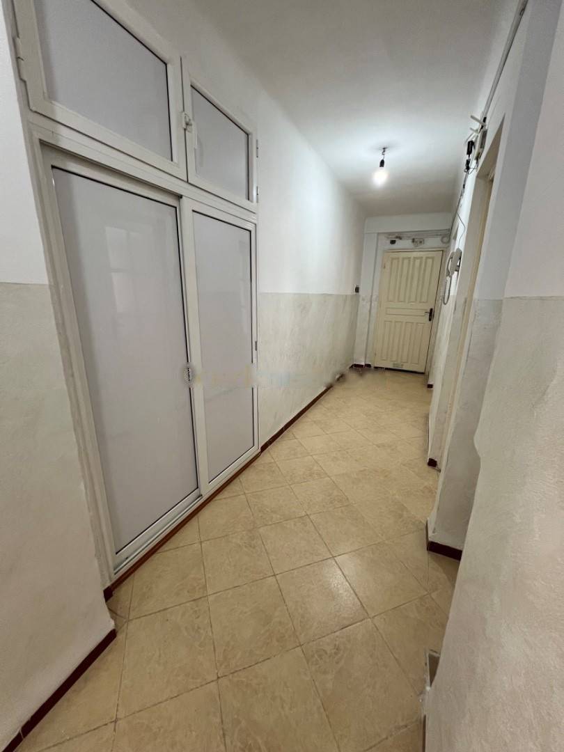 Location Appartement F3 Birkhadem