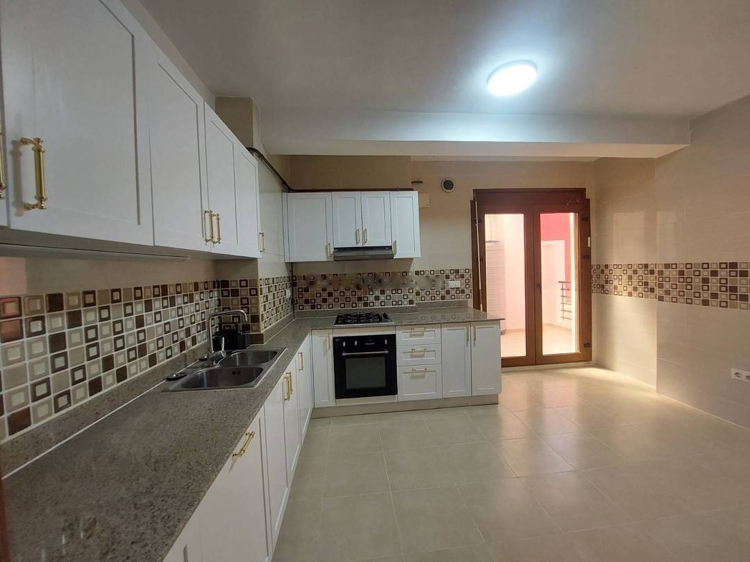 Location Appartement F7 El Achour