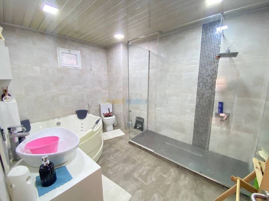 Location Appartement F5 Dely Ibrahim