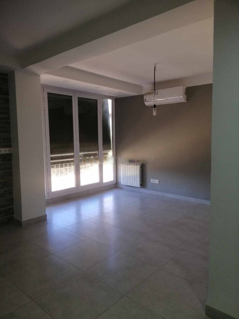 Location Appartement F4 Baba Hassen