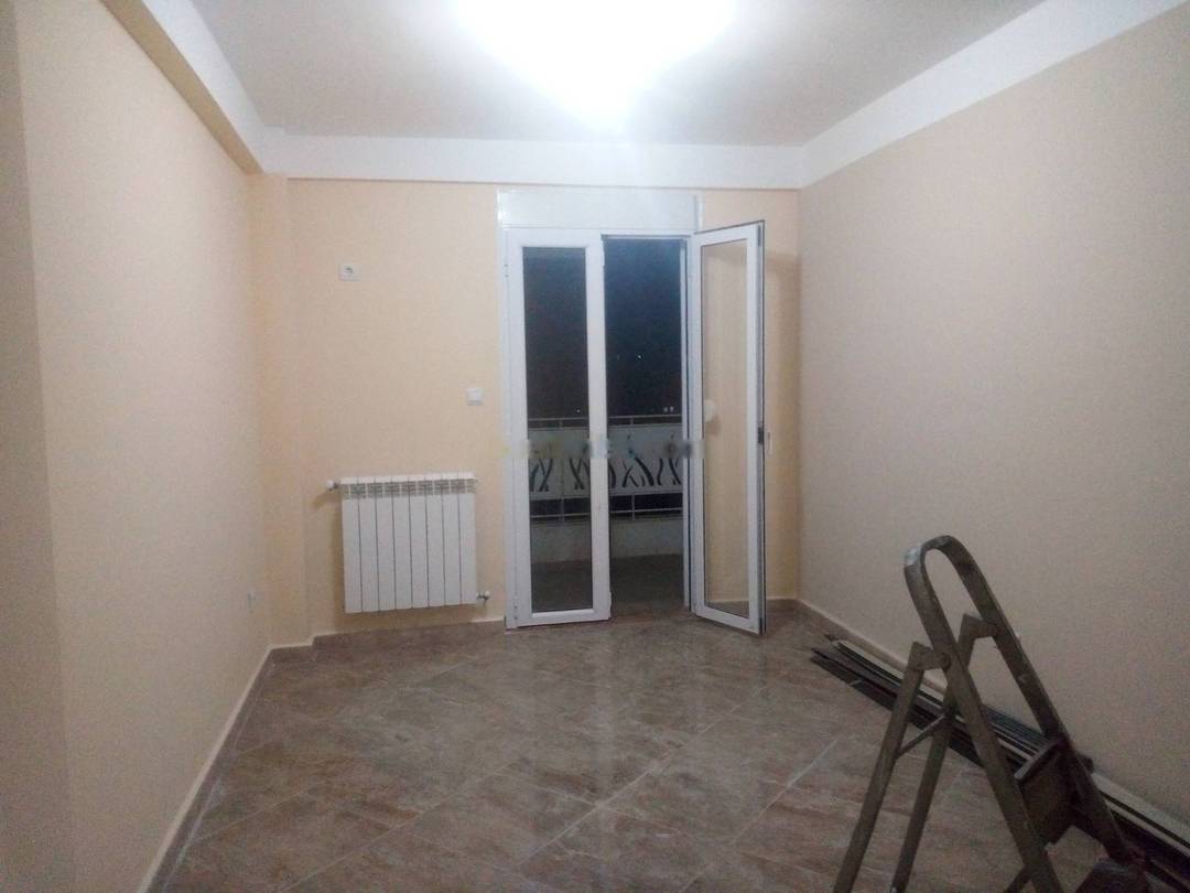 Location Appartement F4 Souidania