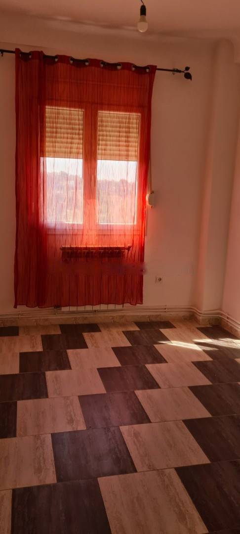 Location Appartement F3 Birkhadem