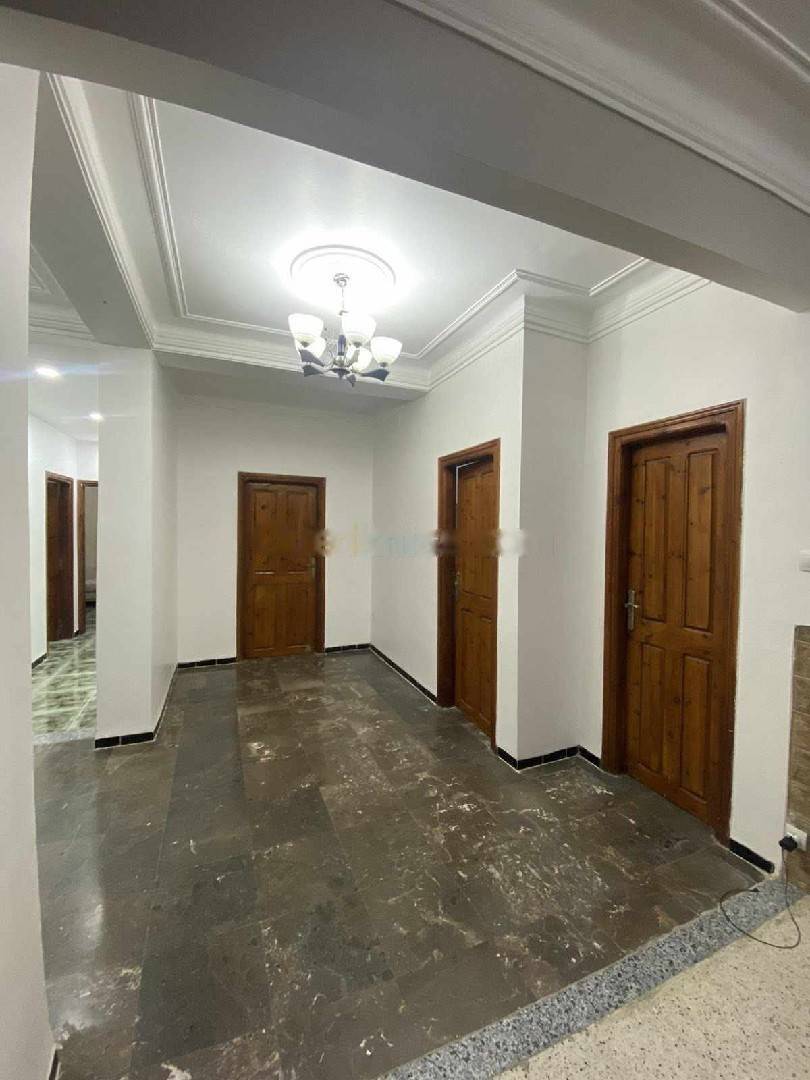 Location Niveau de villa F4 Dar El Beida