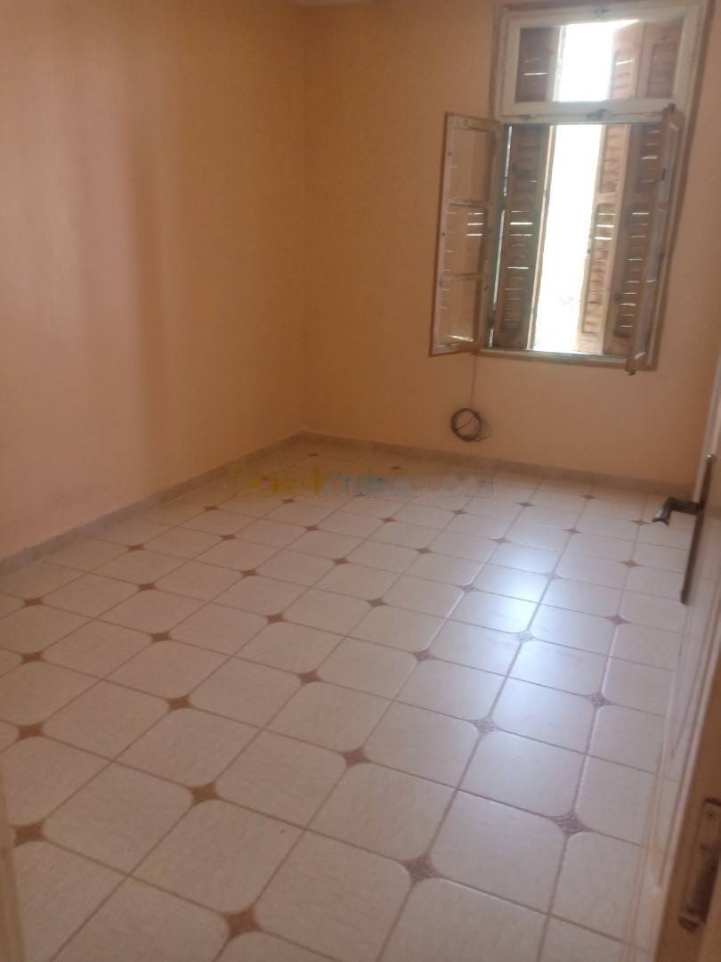 Location Appartement F3 Belouizdad