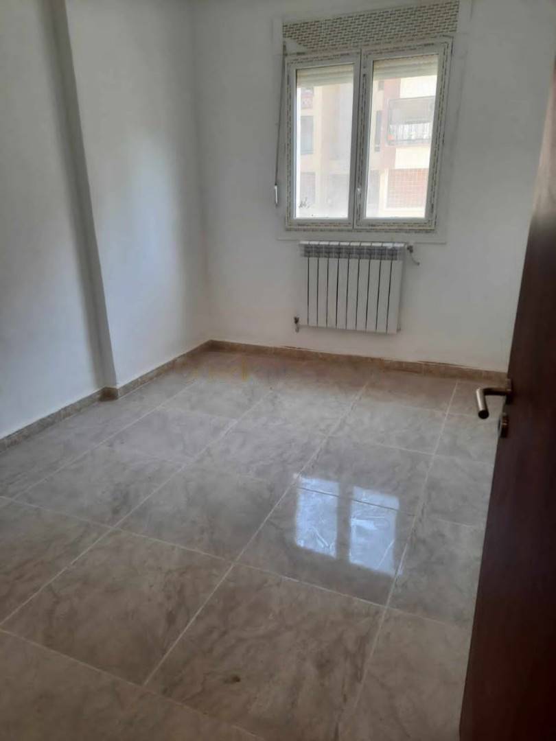 Location Appartement F4 Reghaia