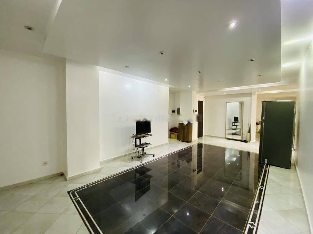 Location Appartement F5 Hydra