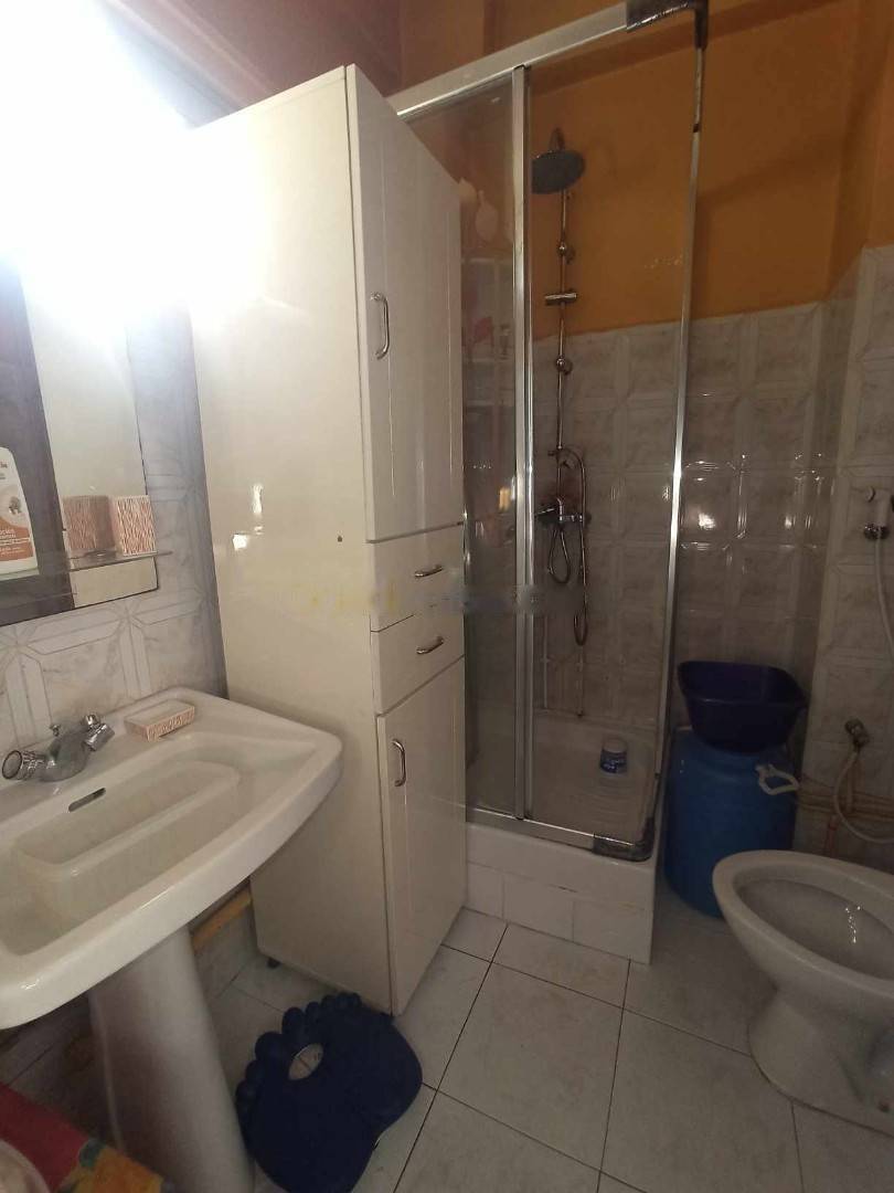 Location Appartement F4 El Achour