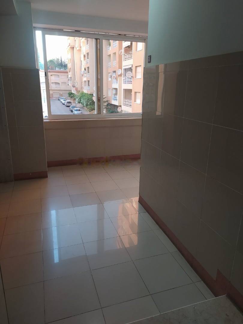 Location Appartement F3 El Achour