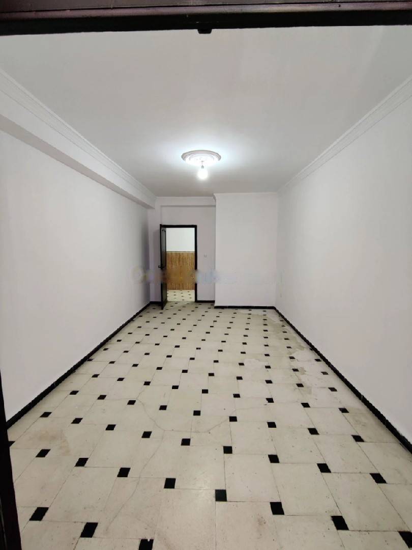 Location Appartement F4 Baraki