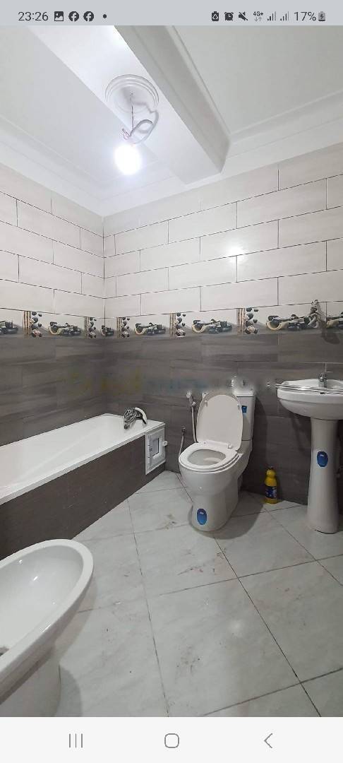 Location Appartement F4 Dar El Beida