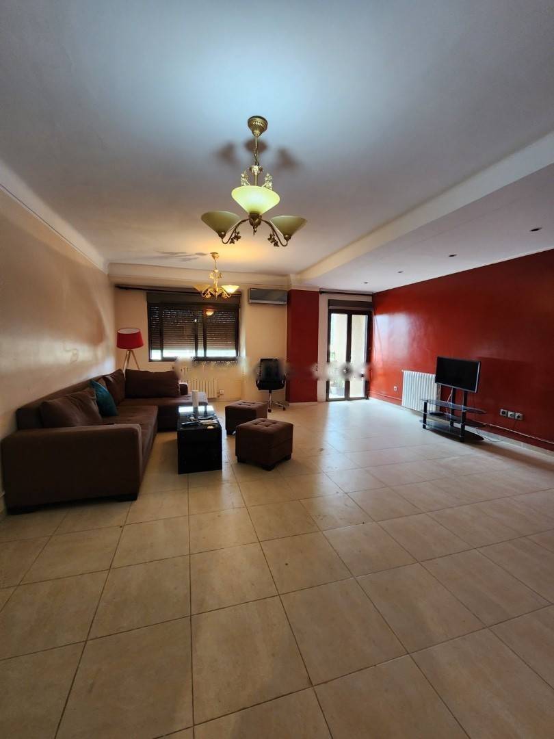 Location Appartement F4 Hydra