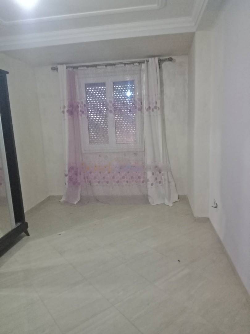  Location appartement f4 baba hassen